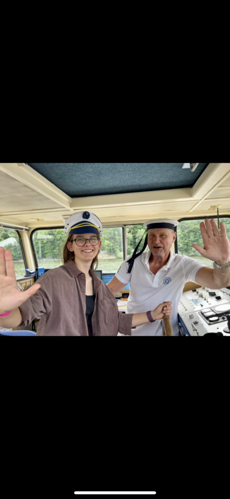 Mit dem Ausflugsschiff über die Thaya-Talsperre – und plötzlich Kapitänin